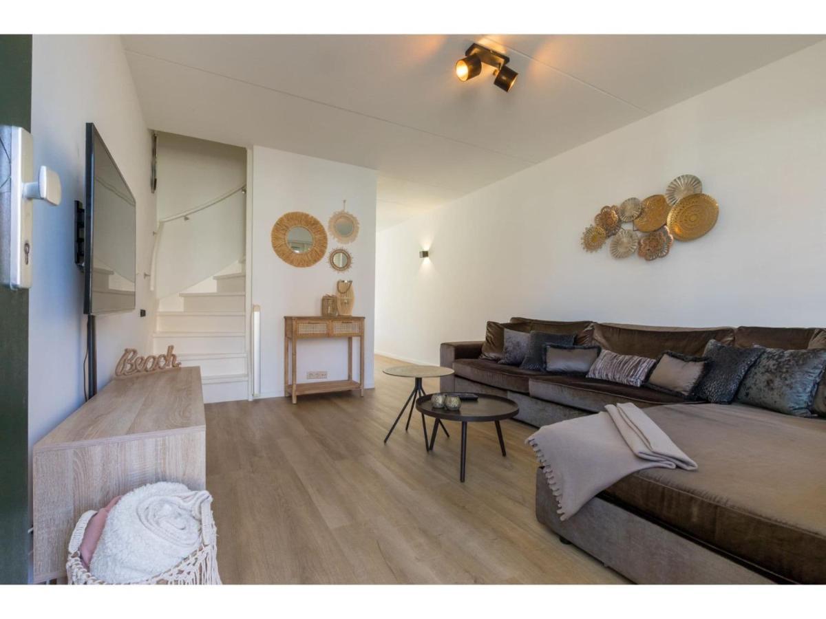 Quietly Located House Within Walking Distance Of The Beach Domburg Esterno foto