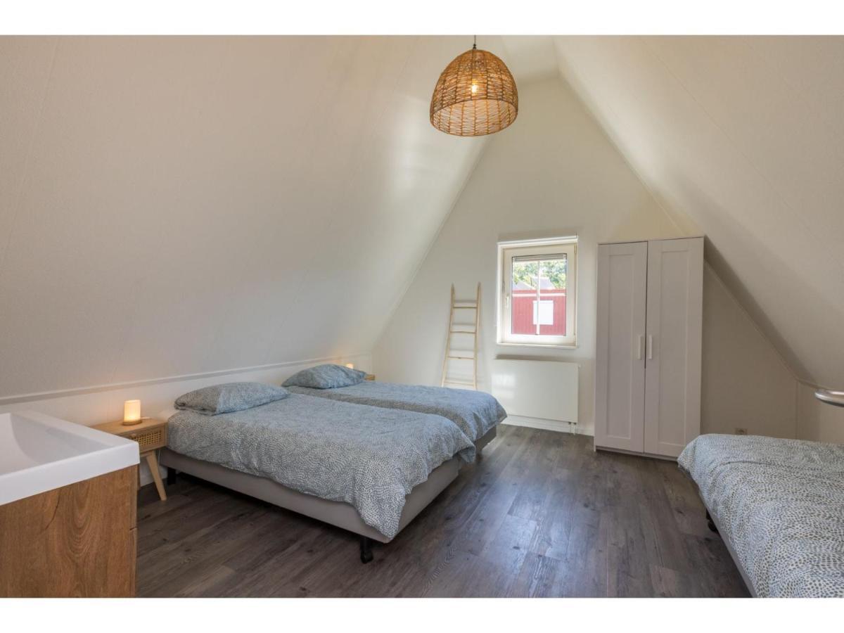 Quietly Located House Within Walking Distance Of The Beach Domburg Esterno foto