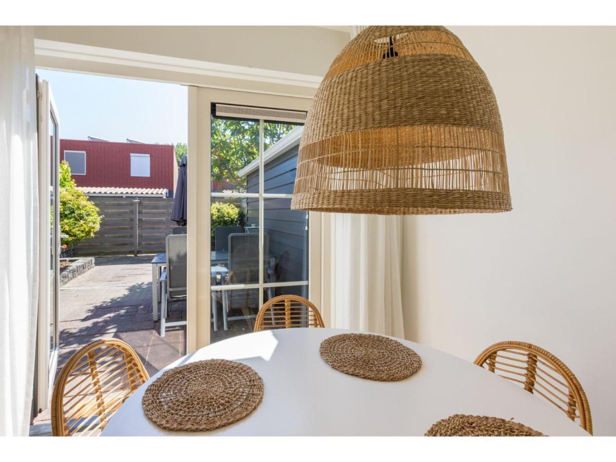Quietly Located House Within Walking Distance Of The Beach Domburg Esterno foto